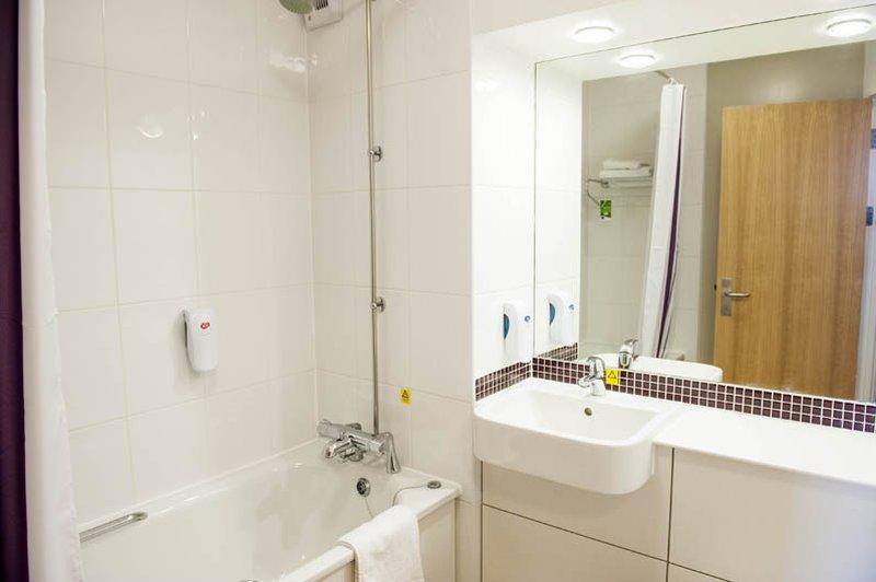 Premier Inn London Ilford Eksteriør bilde